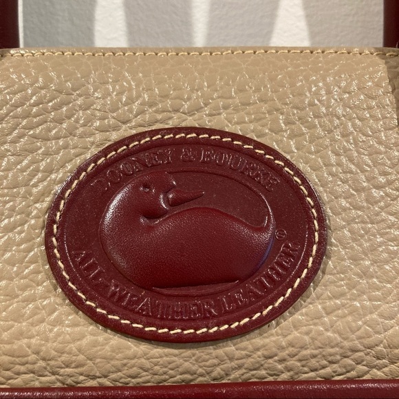 DOONEY & BOURKE All-Weather Leather Tan and Maroon Medium Sized Satchel - Picture 2 of 11